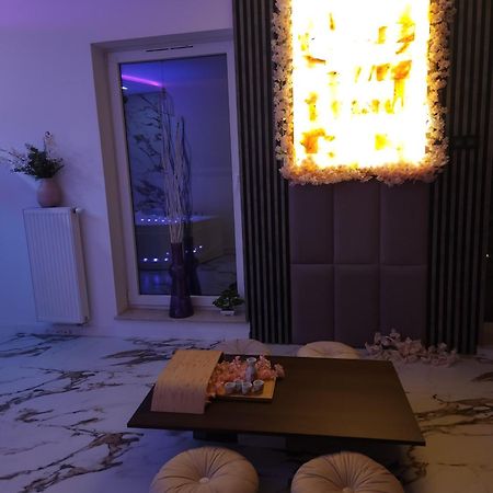 New In Gdansk! Red Room In The Heart Of Gdansk - Bdsm - With A Luxury Jacuzzi And Access To A Sauna Esterno foto