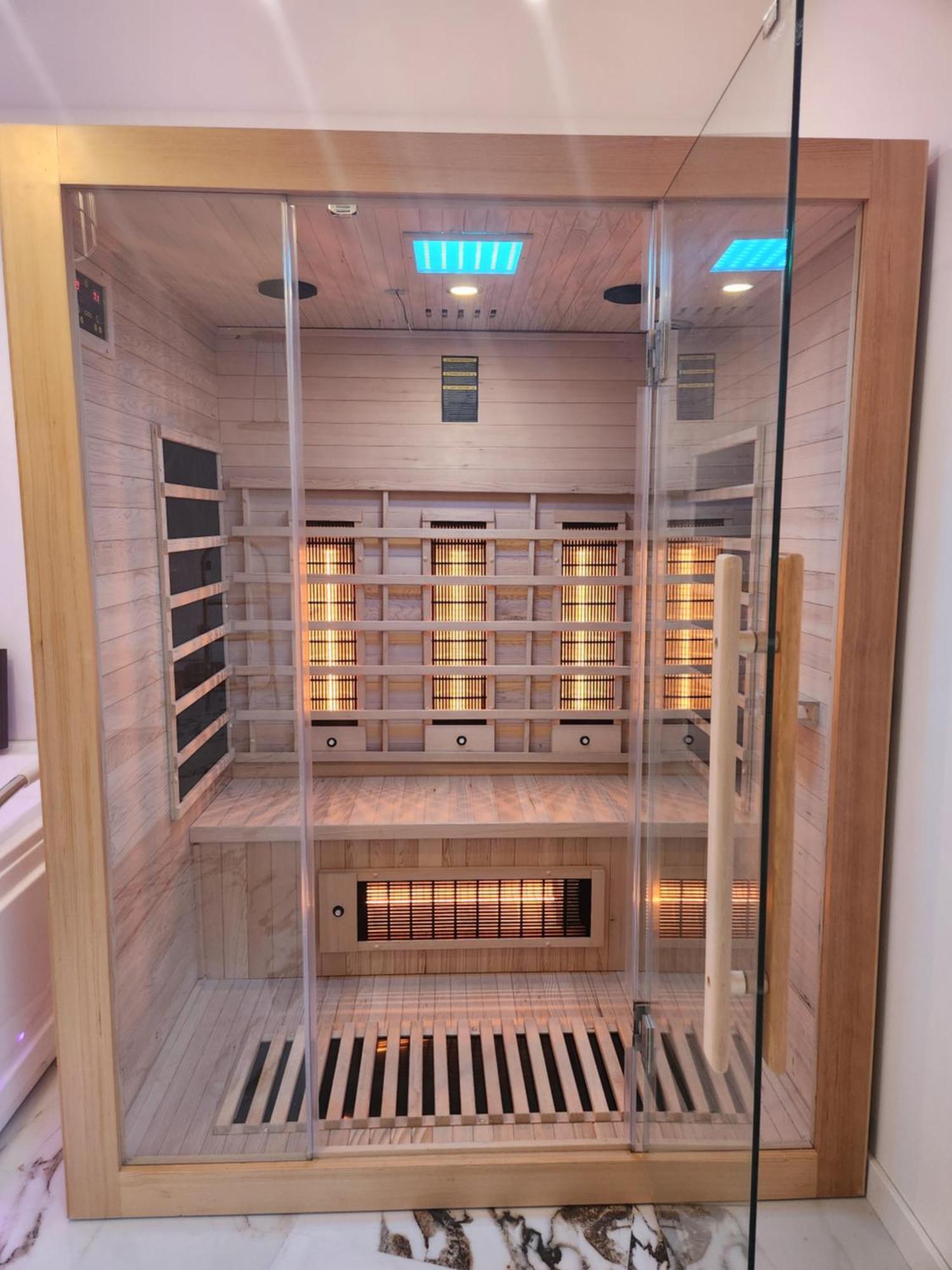 New In Gdansk! Red Room In The Heart Of Gdansk - Bdsm - With A Luxury Jacuzzi And Access To A Sauna Esterno foto